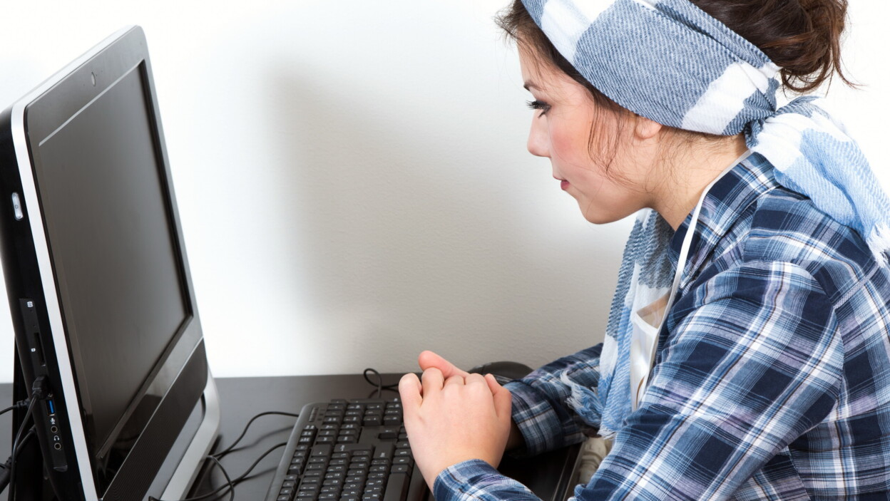 gospodyni domowa i komputer