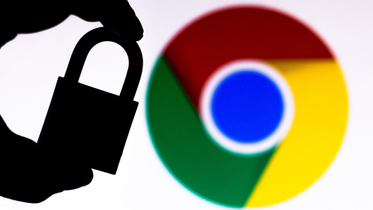 ilustracja z kłódką pojawia się obok logo Google Chrome